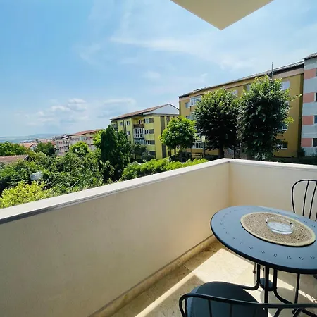Apartment Cetate Alba Carolina *